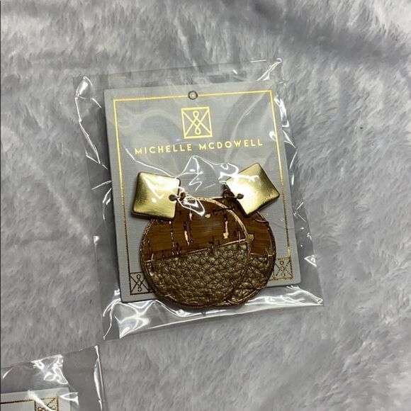 MICHELLE MCDOWELL EARRINGS - Gold - Picture 2 of 9